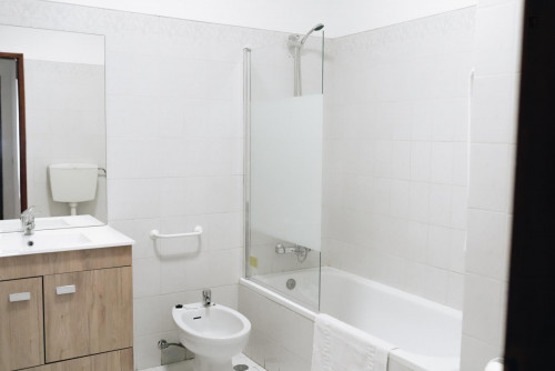 Sunny 2-bedroom flat in the centre of Quarteira - Gallery - 12