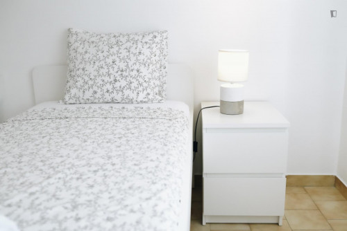 Sunny 2-bedroom flat in the centre of Quarteira - Gallery - 25