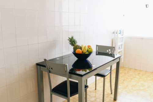 Sunny 2-bedroom flat in the centre of Quarteira