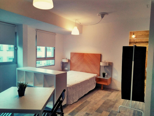 Nice studio not far from Oxford University Press España