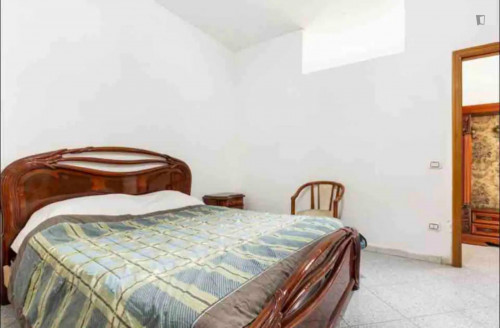 Cosy Double Bedroom close to Aeroporto Internazionale di Napoli