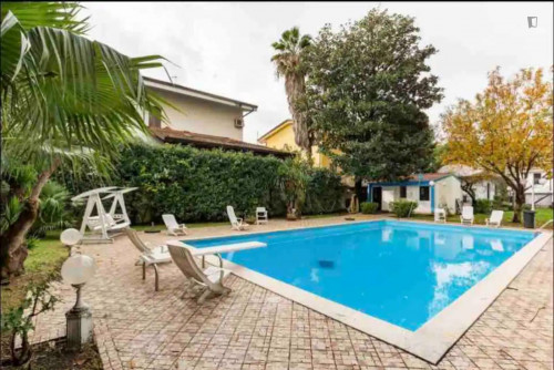 Cosy Double Bedroom close to Aeroporto Internazionale di Napoli - Gallery - 9