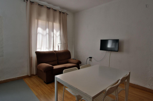 Neat and cosy double bedroom in L'Amistat
