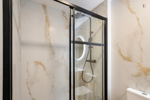Sublime studio in the heart of Braga - Gallery - 11