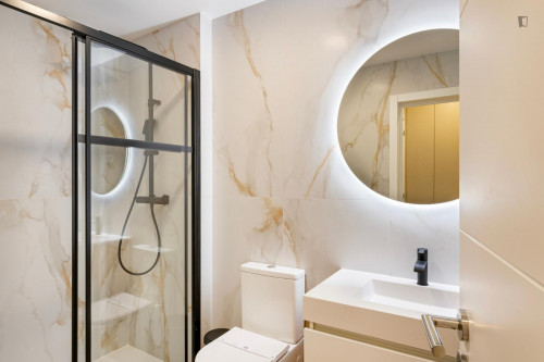 Sublime studio in the heart of Braga - Gallery - 13