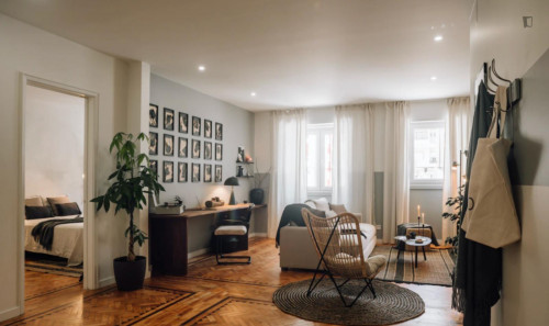 Wonderful 2-bedroom apartment in Alvalade