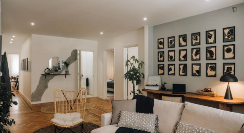 Wonderful 2-bedroom apartment in Alvalade