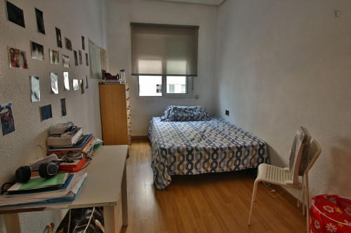 Restful double bedroom in L'Amistat