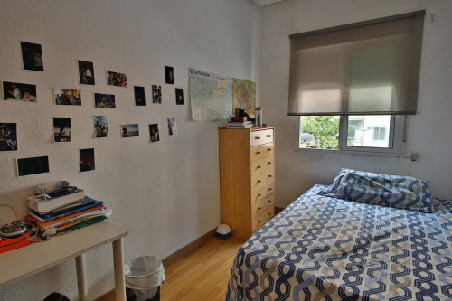 Restful double bedroom in L'Amistat