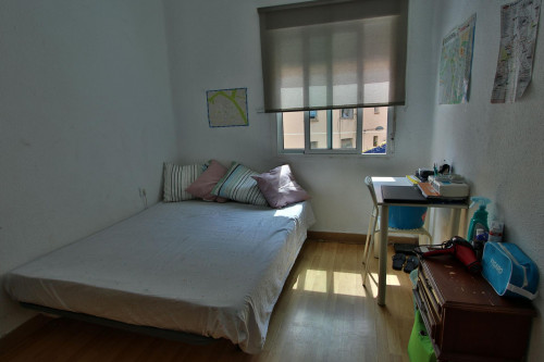 Alluring double bedroom in L'Amistat