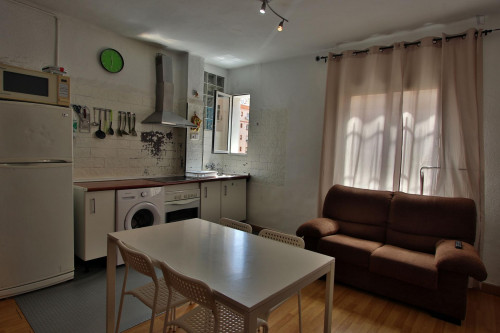 Alluring double bedroom in L'Amistat