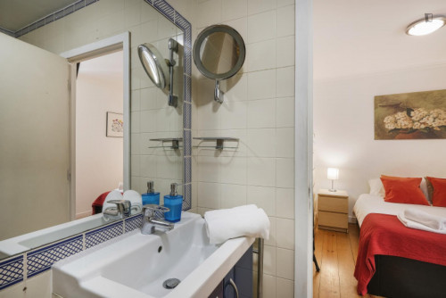 Lovely and bright duplex close to Ascensor da Bica - Gallery - 5
