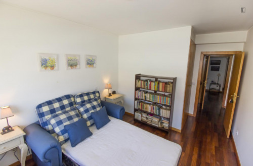 Classy 3-bedroom apartment in Oliveira do Castelo - Gallery - 14