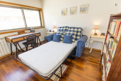 Classy 3-bedroom apartment in Oliveira do Castelo - Gallery - 13