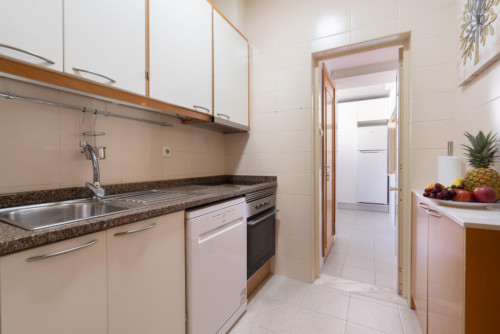 Great 2-bedroom apartment with balcony and river view  near Jardim do Morro - Gallery - 33