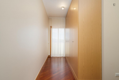 Great 2-bedroom apartment with balcony and river view  near Jardim do Morro - Gallery - 9
