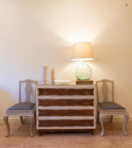 Gorgeous 2-bedroom apartment with balcony near Jardim do Morro - Gallery - 17