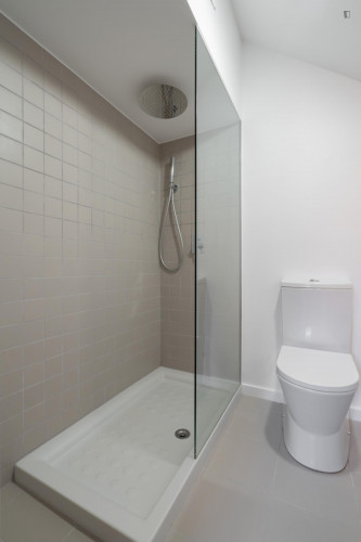 Central 4-bedroom house house with terrace close to Jardim do Morro - Gallery - 39