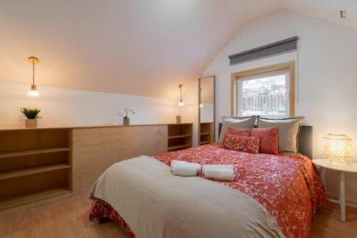 Central 4-bedroom house house with terrace close to Jardim do Morro - Gallery - 17