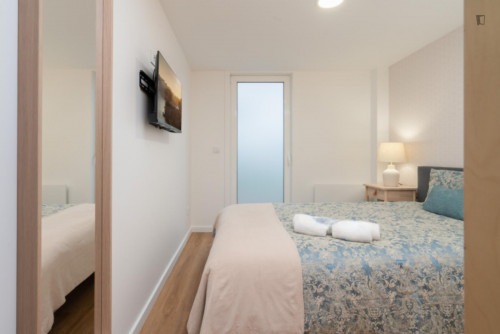 Central 4-bedroom house house with terrace close to Jardim do Morro - Gallery - 8