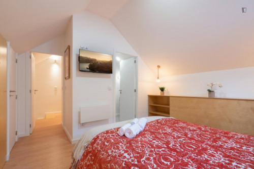 Central 4-bedroom house house with terrace close to Jardim do Morro - Gallery - 16