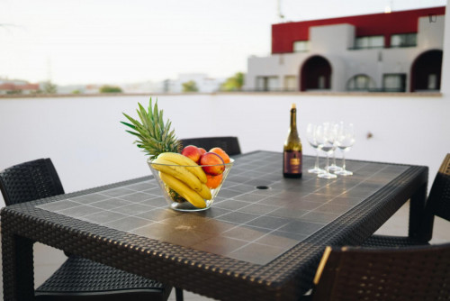 Bright and sunny 1-bedroom flat em Santa Eulália - Gallery - 20