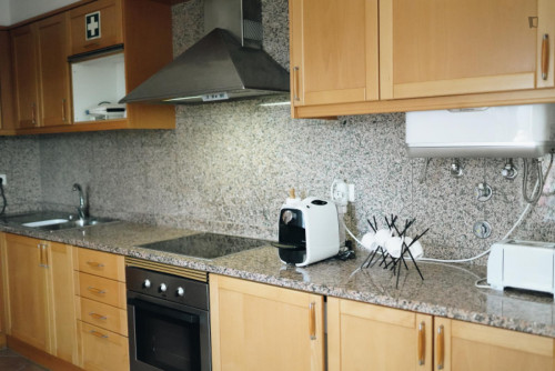 Bright and sunny 1-bedroom flat em Santa Eulália - Gallery - 25