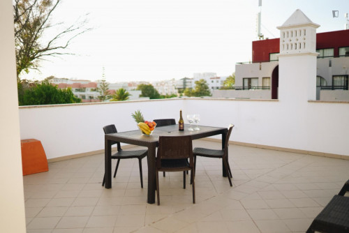 Bright and sunny 1-bedroom flat em Santa Eulália - Gallery - 12