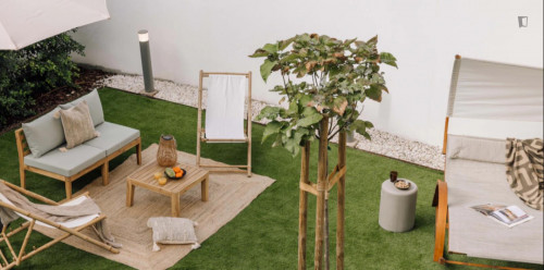 Contemporary 2-bedroom apartment with great terrace in Arroios