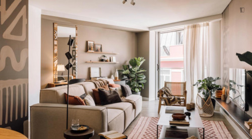 Stylish 2-bedroom apartment in the vibrant Santo Antonio neighbourhood