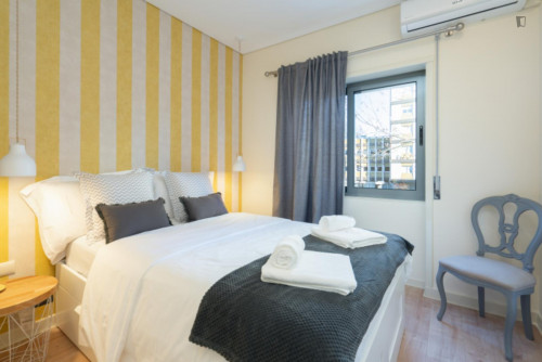 Contemporary 2-bedroom apartment with balcony next to Jardim do Morro - Gallery - 27