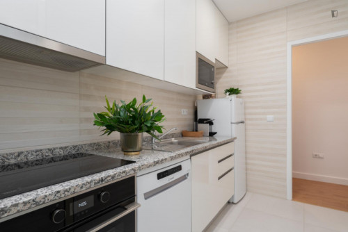Inviting 3-bedroom apartment with balcony next to Jardim Morro - Gallery - 56