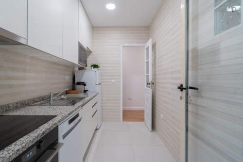 Inviting 3-bedroom apartment with balcony next to Jardim Morro - Gallery - 61