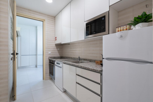 Inviting 3-bedroom apartment with balcony next to Jardim Morro - Gallery - 62