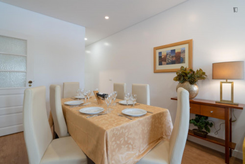 Inviting 3-bedroom apartment with balcony next to Jardim Morro - Gallery - 41