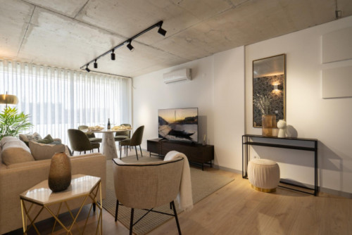 Luxurious 3-bedroom apartment with balcony close to General Torres train station - Gallery - 34