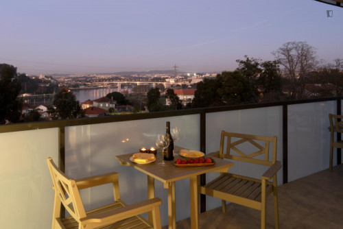 Luxurious 3-bedroom apartment with balcony close to General Torres train station - Gallery - 31
