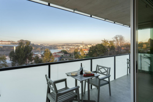 Luxurious 3-bedroom apartment with balcony close to General Torres train station - Gallery - 28