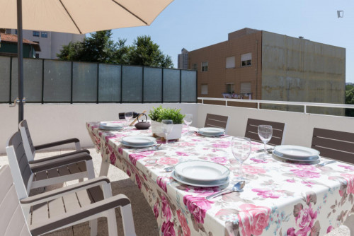 Cool 2-bedroom apartment with large terrace right next to General Torres train station - Gallery - 19