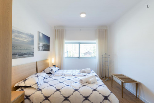 Cool 2-bedroom apartment with large terrace right next to General Torres train station - Gallery - 5