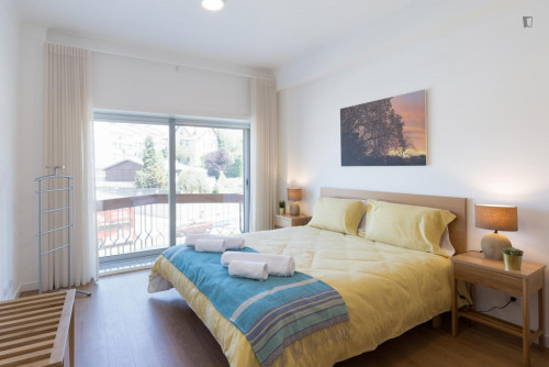 Cool 2-bedroom apartment with large terrace right next to General Torres train station - Gallery - 28