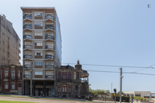 Cool 2-bedroom apartment with large terrace right next to General Torres train station - Gallery - 22
