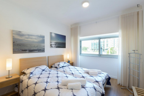 Cool 2-bedroom apartment with large terrace right next to General Torres train station - Gallery - 6
