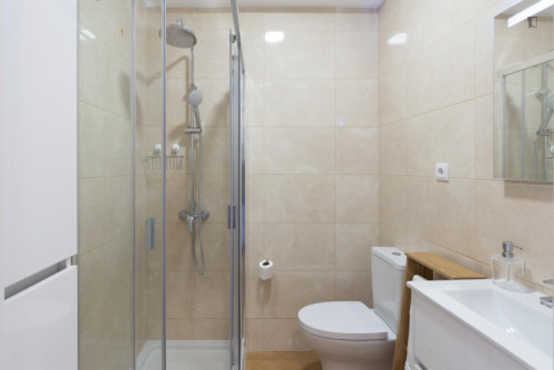 Cool 2-bedroom apartment with large terrace right next to General Torres train station - Gallery - 14
