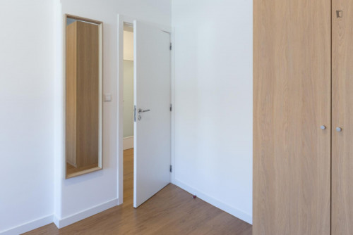 Cool 2-bedroom apartment with large terrace right next to General Torres train station - Gallery - 12