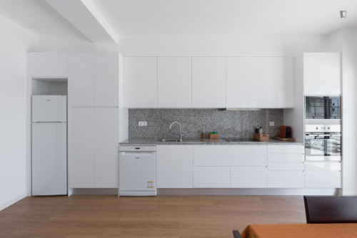 Cool 2-bedroom apartment with large terrace right next to General Torres train station - Gallery - 47