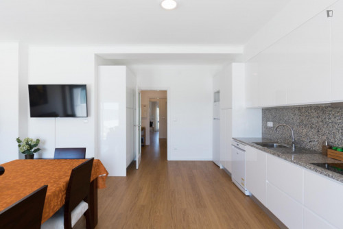 Cool 2-bedroom apartment with large terrace right next to General Torres train station - Gallery - 48