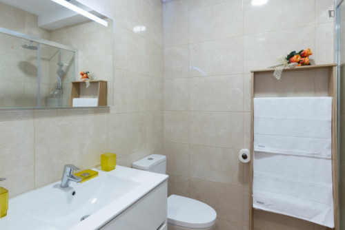 Cool 2-bedroom apartment with large terrace right next to General Torres train station - Gallery - 49