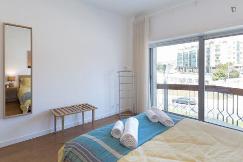 Cool 2-bedroom apartment with large terrace right next to General Torres train station - Gallery - 32