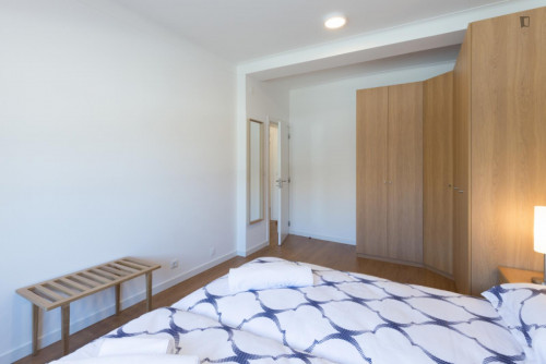 Cool 2-bedroom apartment with large terrace right next to General Torres train station - Gallery - 10